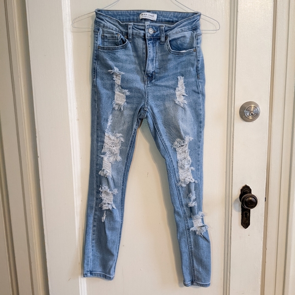 🌲Wax & Jean Women's Distressed jeans Sz 3/26 - Picture 2 of 10